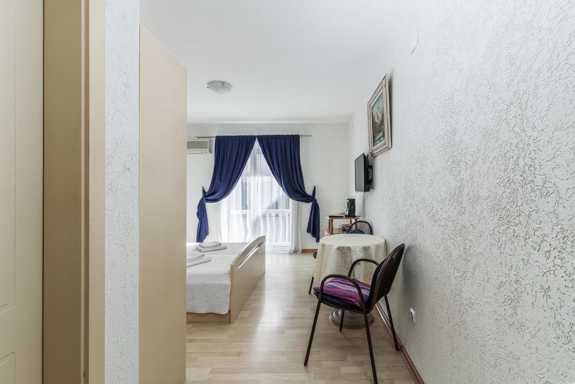Sun Guest House Будва Екстериор снимка