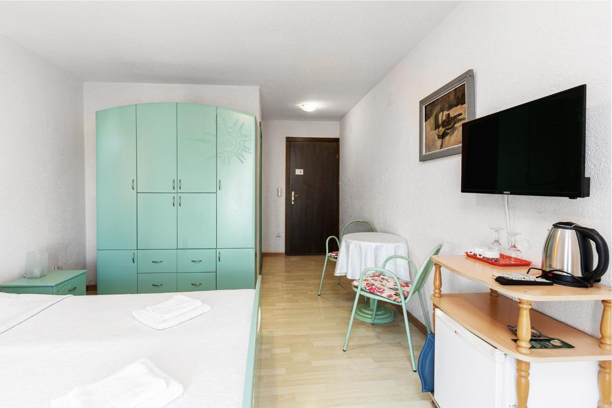 Sun Guest House Будва Екстериор снимка