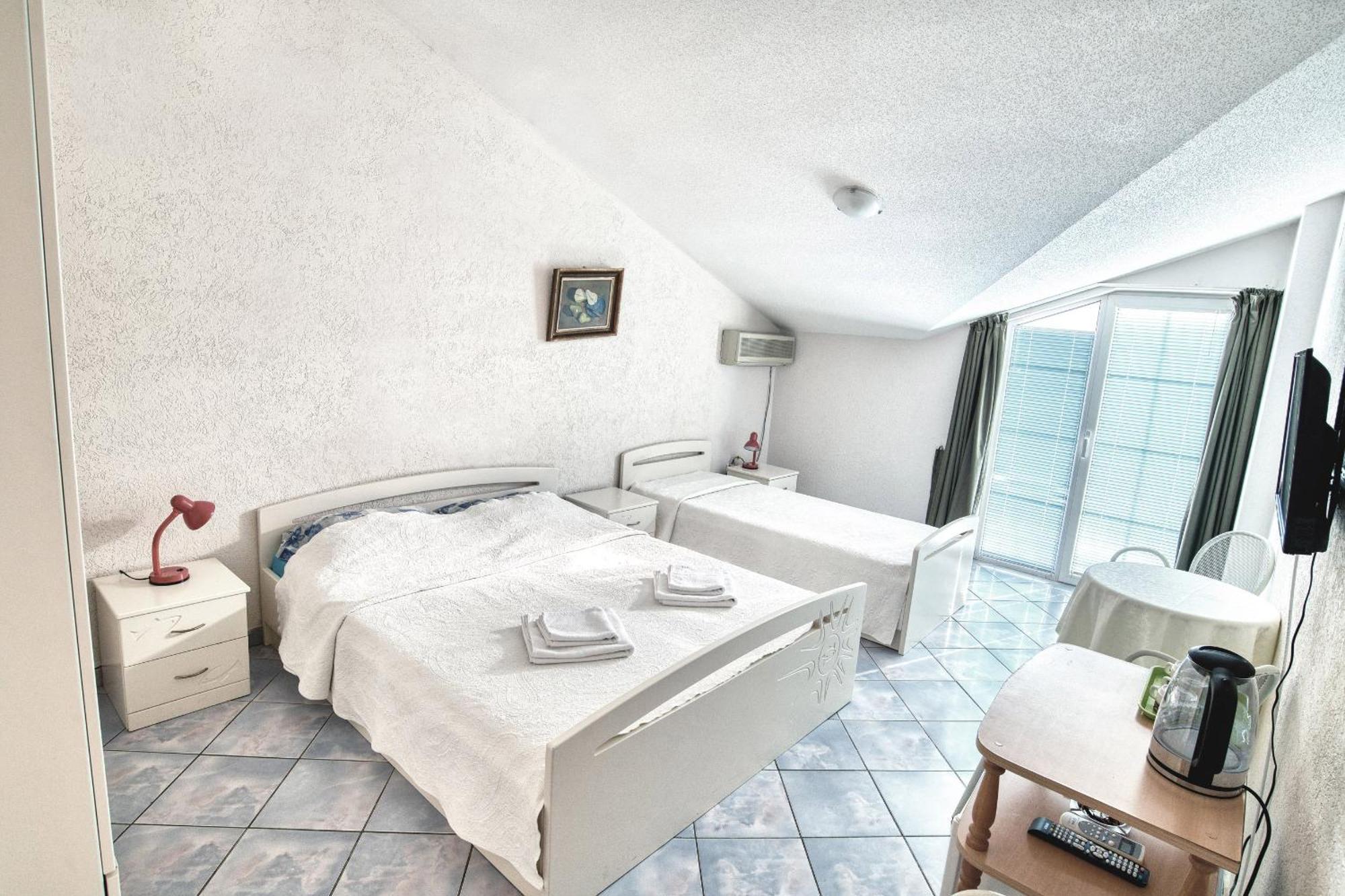 Sun Guest House Будва Екстериор снимка